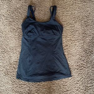 Lululemon tank with built in bra
